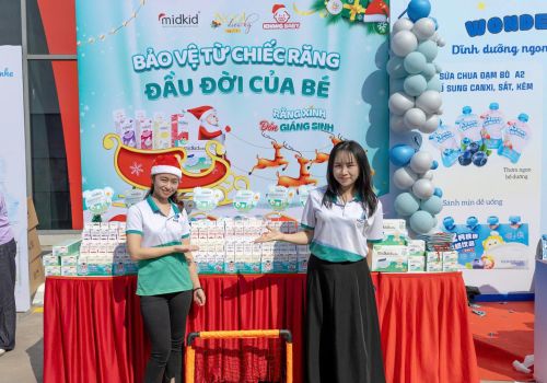 MIDKID CHÁY HẾT MÌNH TẠI NOEL DIỆU KỲ MÙA 3 CÙNG KHANG BABY